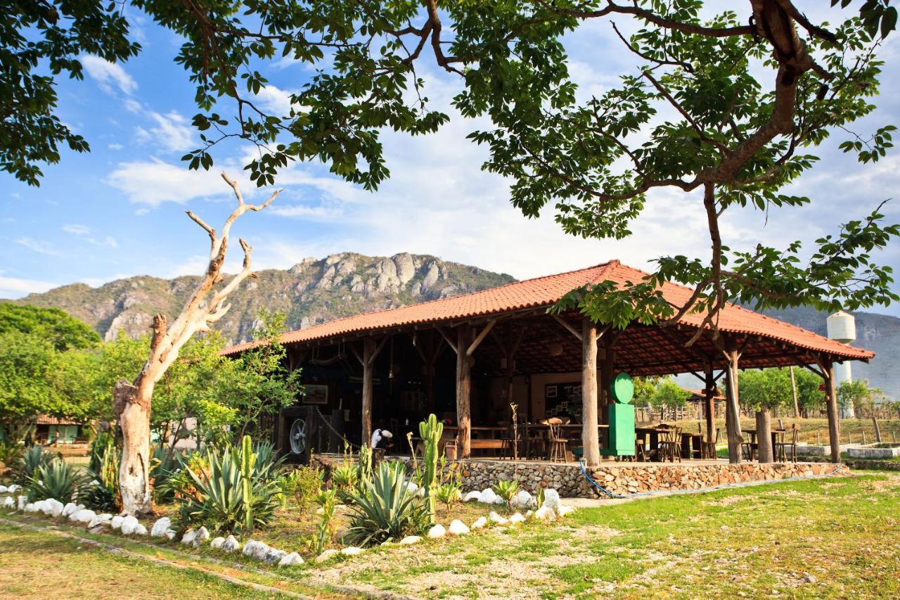 Pousada Veredas, Cafe E 08 Cachoeiras Na Propriedade Incluso ! Cavalcante Bagian luar foto